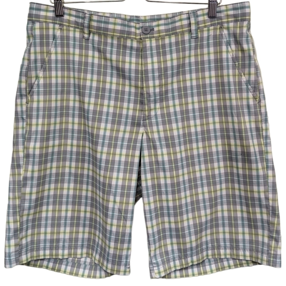 Izod Golf Men's Plaid Shorts Sz 36